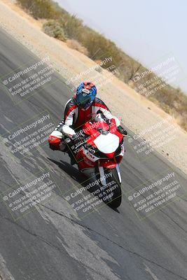 media/Mar-28-2022-Superbike Trackdays (Mon) [[b8603d0f67]]/Open Track Time/Turn 3 Inside/